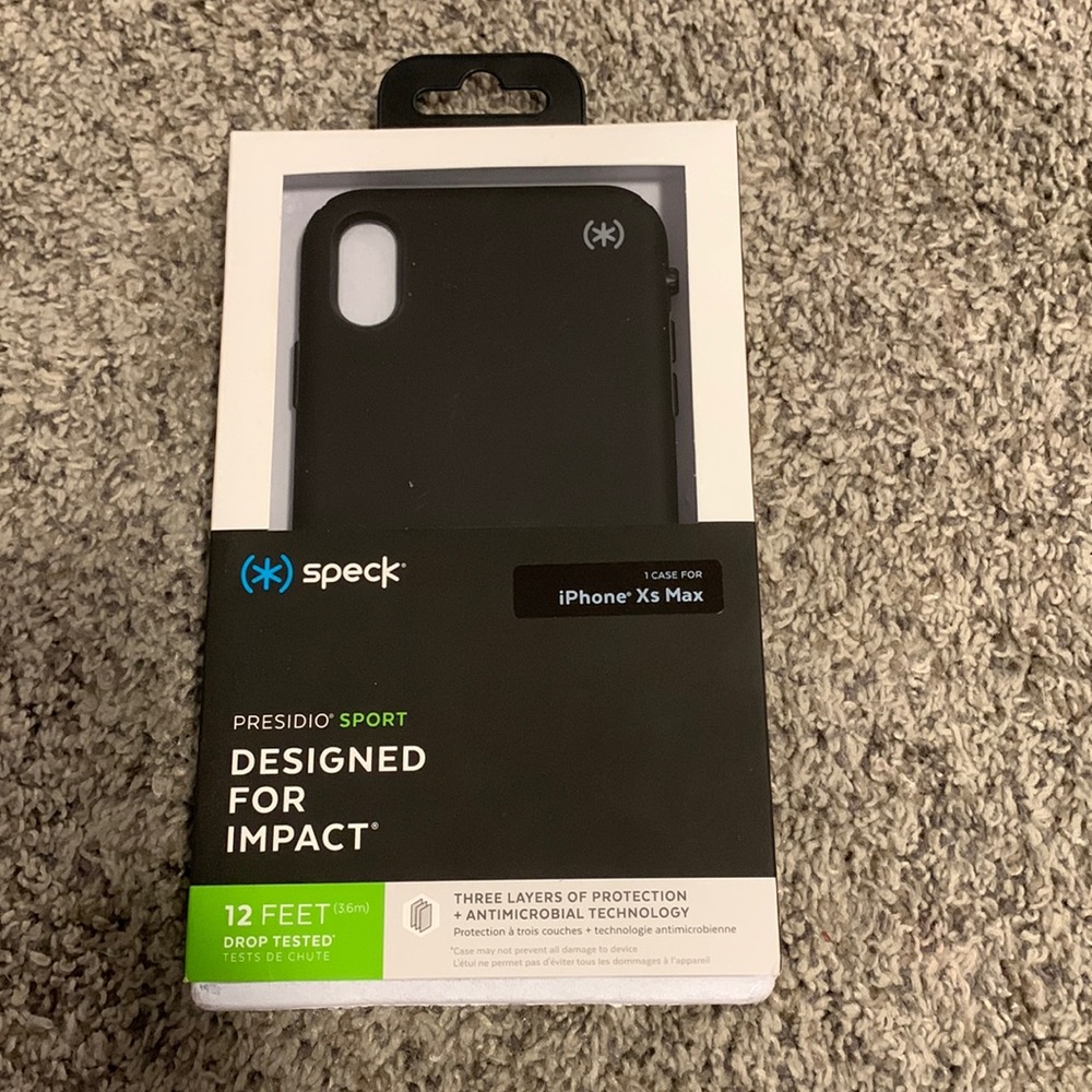 Speck iPhone XS Max black impact case